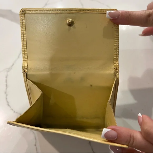 Vintage Louis Vuitton Elise Wallet - Picture 8 of 12